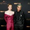 Dominic Fike namorando Hunter Schafer? Veja essa e mais 9 curiosidades sobre o Elliot de "Euphoria"