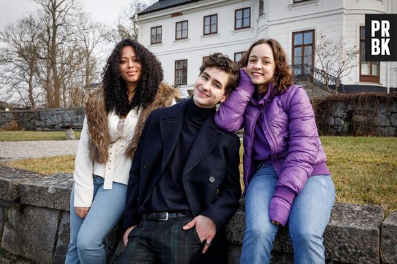 Edvin Ryding, Omar Rudberg, Malte Gårdinger, Nikita Uggla e Frida Argento confirmam início das gravações da 2ª temporada de "Young Royals" e agradecem aos fãs