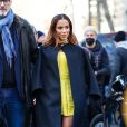 Anitta e mais famosas desfilando seus looks pela Semana de Moda em Paris