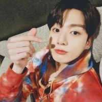 Jungkook, do BTS, responde fãs e se declara: "Penso em vocês o tempo todo"