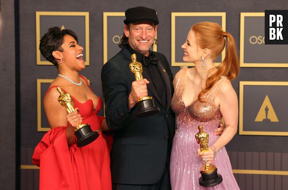 Troy Kotsur e Ariana DeBose trouxeram representatividade ao Oscar 2022