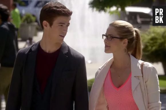 Barry (Grant Gustin) e Felicity (Emily Bett Rickards) também têm a maior química em "The Flash"