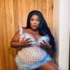 Lizzo  soltou um comunicado oficial para, além de fazer um pedido de desculpas público, revelar ao seu fandom que vai mudar a letra