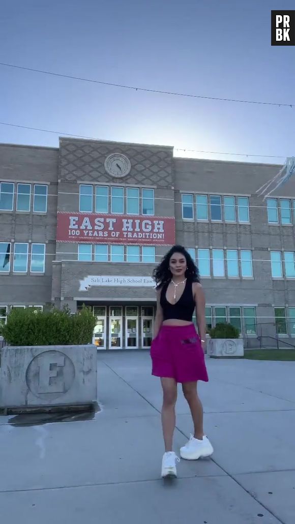 

"High School Musical": Vanessa Hudgens posta vídeo e reforça rumores de participação

