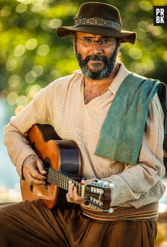 "Pantanal": looks dos convidados para o casamento de Juma (Alanis Guillen) e Jove (Jesuíta Barbosa) foram diversos