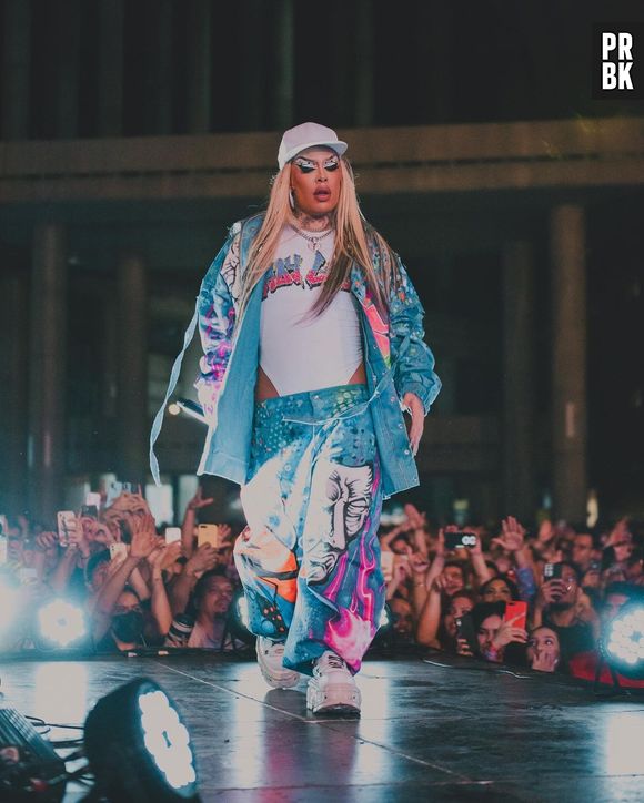 Segundo o PapelPop, clipe de Pabllo Vittar e Gloria Groove promete grande produção e muito mistério