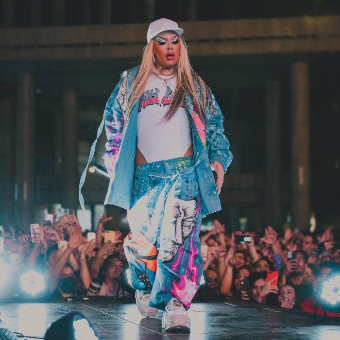 Segundo o PapelPop, clipe de Pabllo Vittar e Gloria Groove promete grande produção e muito mistério