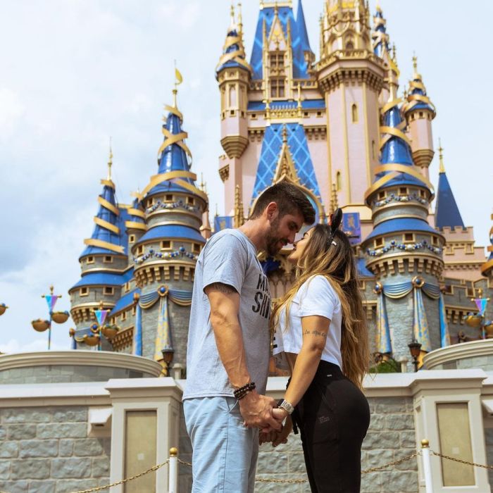 Último post de Lissio e Luana, de &quot;Casamento às Cegas Brasil&quot;, no Instagram foi um #tbt da viagem à Disney