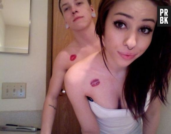 Essa é pro o recalque passar longe do casal (risos)