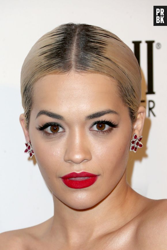 Rita Ora é confirmada para cantar no Oscar 15