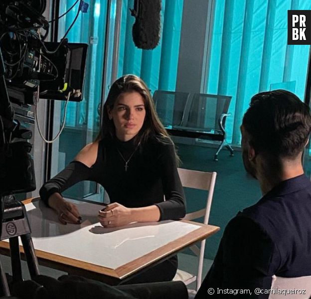 Camila Queiroz volta à TV Globo para gravar programa e falar sobre "Verdades Secretas 2"