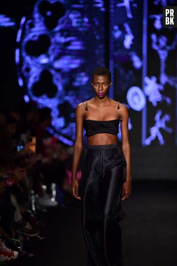 São Paulo Fashion Week: 1º dia conta com desfile da coleção do estilista Walério Araújo