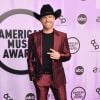 Dustin Lynch no American Music Awards 2022