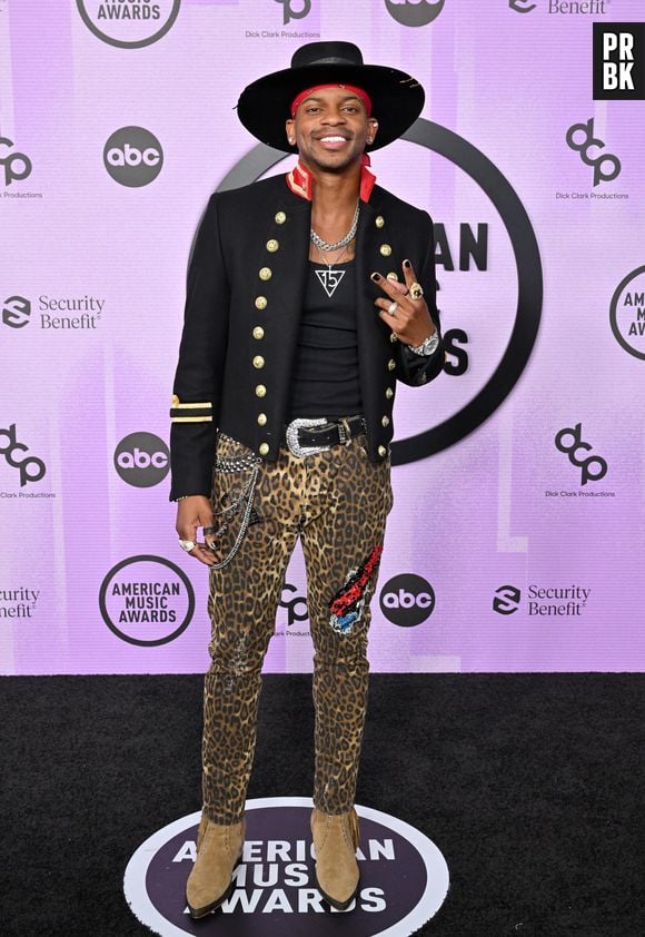 Jimmie Allen no American Music Awards 2022