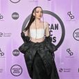  Dove Cameron no American Music Awards 2022 