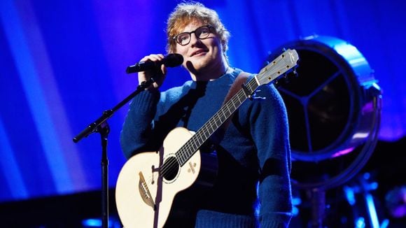 Vício, bulimia, pensamentos sombrios e mais: Ed Sheeran chora em entrevista íntima