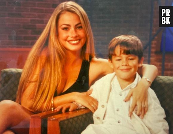 Sofia Vergara também tinha 19 anos quando engravidou de Manolo