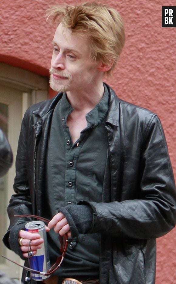 Macaulay Culkin sofreu com drogas e apareceu muito magro