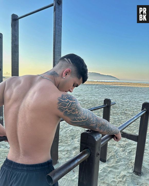 Nude de influencer do Amazonas, membro da "Casa da Barra", é divulgada e faz sucesso na internet