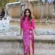 Victoria Hamuche all pink nas ruas de Paris