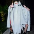 Miguel Rômulo e Fran Castro de fantasmas estilosos na festa de Halloween de Giovanna Lancellotti