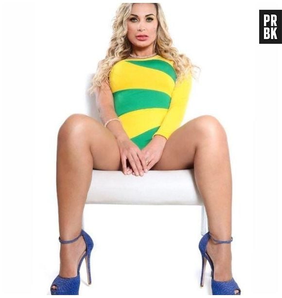 Boca de Andressa Urach impressiona por tamanho após procedimento