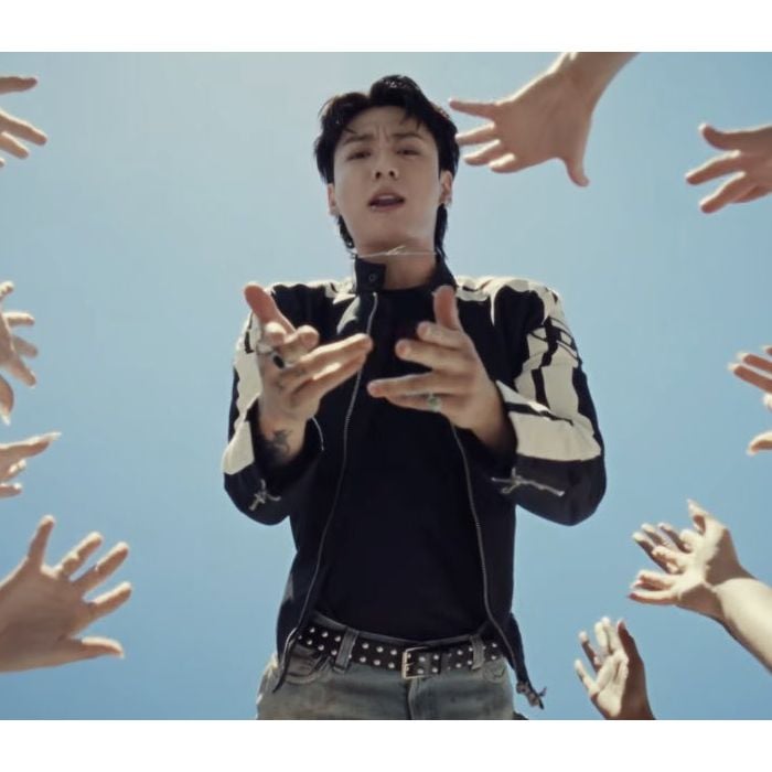 BTS: Jungkook faz discurso fofo após sexta vitória do grupo de K-Pop em premiação. Confira tradução