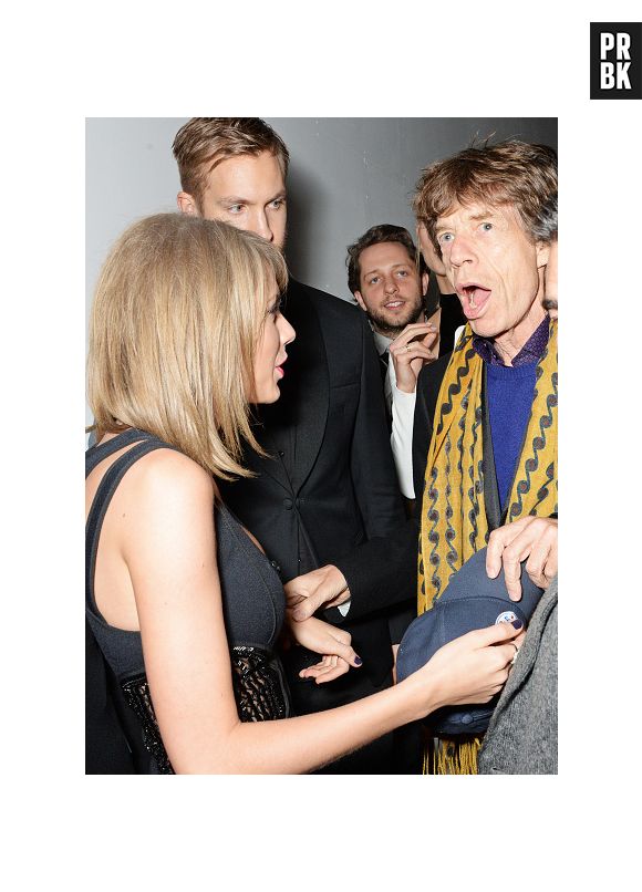 Taylor Swift conversa com Mick Jagger na festa do BRIT Awards 2015