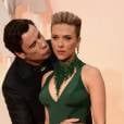  Scarlett Johansson preferia estar morta a receber um beijo de John Travolta, no tapete vermelho do Oscar 2015 