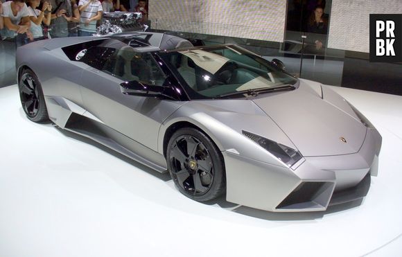 Todo amante de carro já quis ter um, Lamborghini Reventon, a máquina custa R$ 3.200.000,00