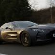  &nbsp; 
 O elegante Aston Martin One-77 vale&nbsp;R$ 2.800.000,00 