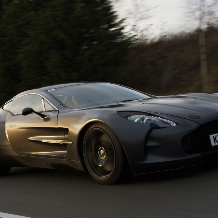  &amp;nbsp; 
 O elegante Aston Martin One-77 vale&amp;nbsp;R$ 2.800.000,00 