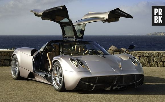 O exótico Pagani Huayra está na faixa de R$ 2.600.000,00