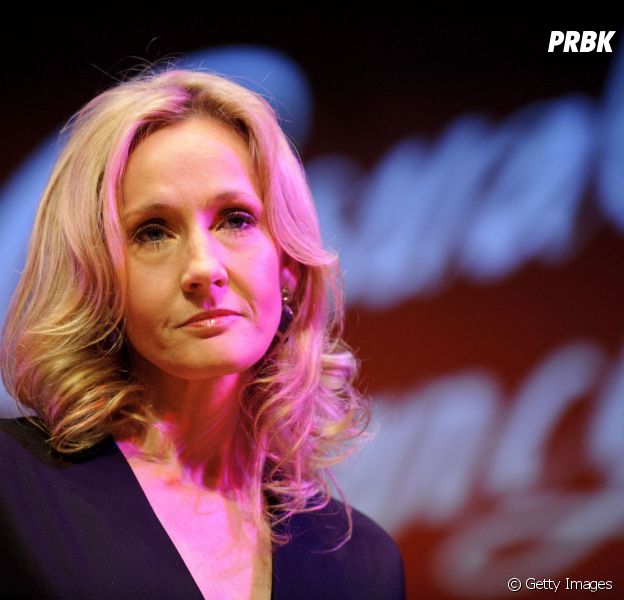 Saiba o que J.K Rowling, escritora de Harry Potter, respondeu à fã homofóbica pelo Twitter