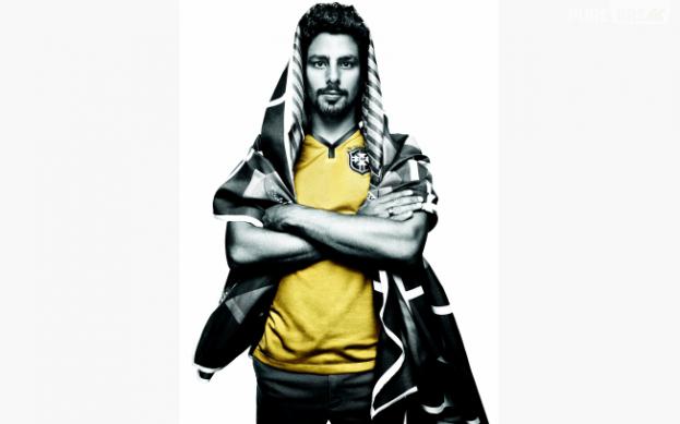 Cauã Reymond vestiu a nova camisa da Seleção Brasileira