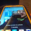 A galera se divertiu ao criar papéis de parede para tela de smarthone quebrada