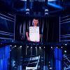 Sam Smith venceu melhor artista masculino e e artista revelação, mas não foi à premiação. Cantor gravou um vídeo agradecendo