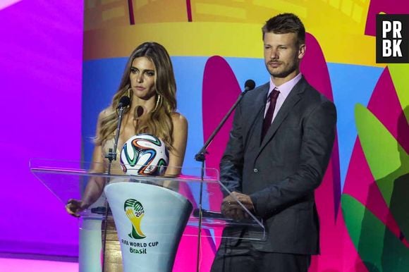 Fernanda Lima e Rodrigo Hilbert foram os apresentadores do sorteio da Copa 2014