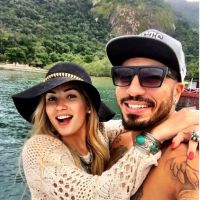 Aline Gotschalg e Fernando, do "BBB15", trocam alianças e estão mais comprometidos que nunca!