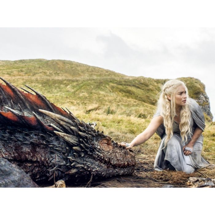 Em &quot;Game of Thrones&quot;, Daenerys (Emilia Clarke) foi levada por Drogon ao território dos Dothraki