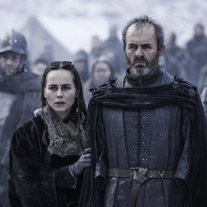 Em &quot;Game of Thrones&quot;, Selyse (Tara Fitzgerald) e Stannis (Stephen Dillane) Baratheon morreram