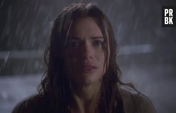 Lydia (Holland Roden) fica chocada ao ver Aiden (Max Carver) em "Teen Wolf"