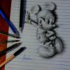 O Mickey desenhado em 3D até brinca com o lápis do artista