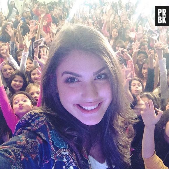 Aos 17 anos, Giovanna Grigio se tornou febre entre o público adolescente ao estrelar "Chiquititas" no SBT