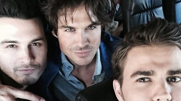 Em "The Vampire Diaries": na 7ª temporada, Damon (Ian Somerhalder) pegador e sexy está de volta!