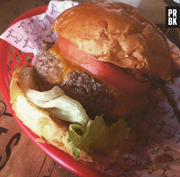 Quem já está babando com esse hamburguer?