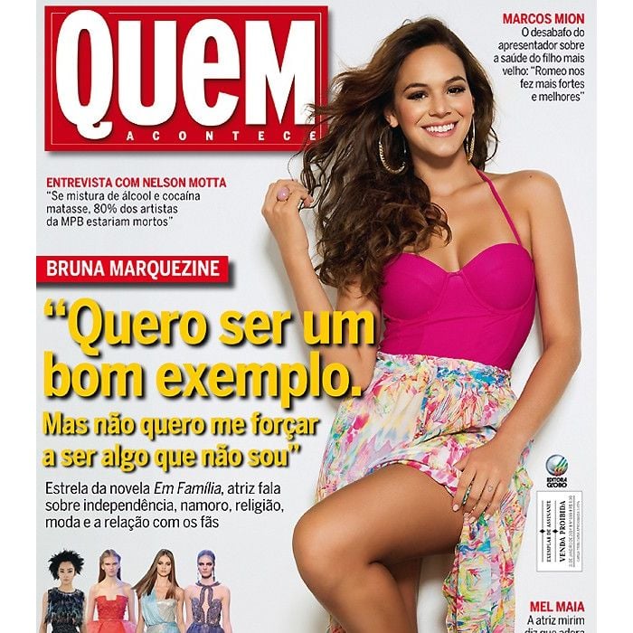  Bruna Marquezine mostra sorris&amp;atilde;o em capa de revista 