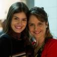 Angel (Camila Queiroz) não quer que a mãe fique triste, mas vai virar amante de Alex (Rodrigo Lombardi) em "Verdades Secretas"
