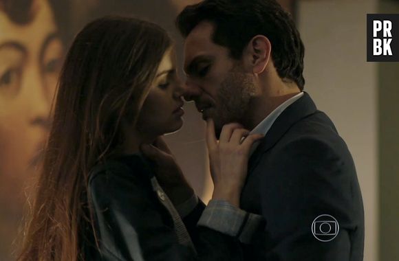 Em "Verdades Secretas", Alex (Rodrigo Lombardi) e Angel (Camila Queiroz) viram amantes!