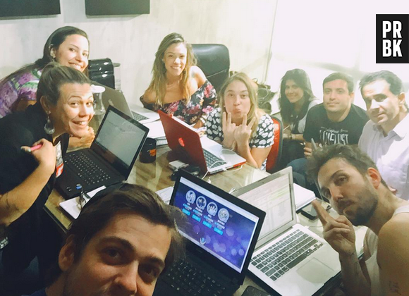 Kamilla Fialho em reunião com a K2L